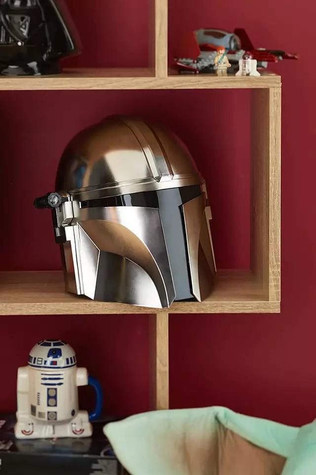 Hasbro Star Wars The Black Series The Mandalorian Premium Electronic Helmet