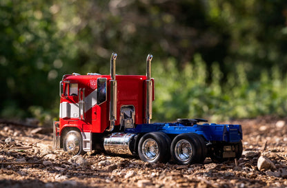 Transformers Diecast Model 1/24 Big Rig T7 Optimus Prime