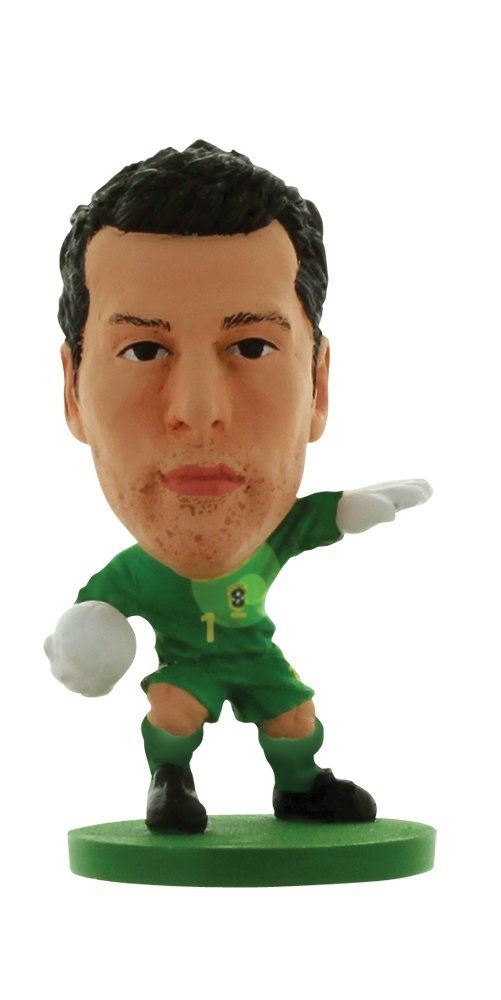 SoccerStarz Brazil International Figurine Blister Pack Featuring Julio Cesar