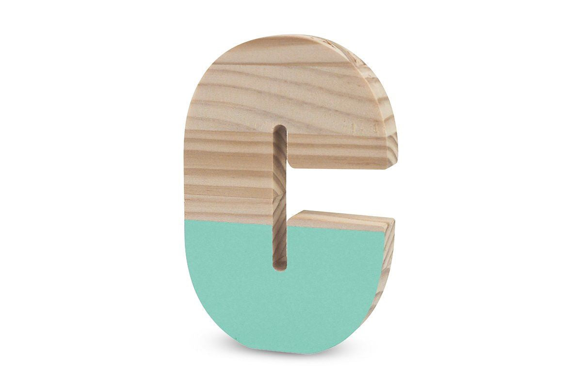 La Lluna0209000-C C Semi-Lacquered Pine Letter (Green) /Toys