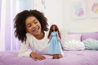 Little Mermaid - Ariel On Land  Doll /Toys