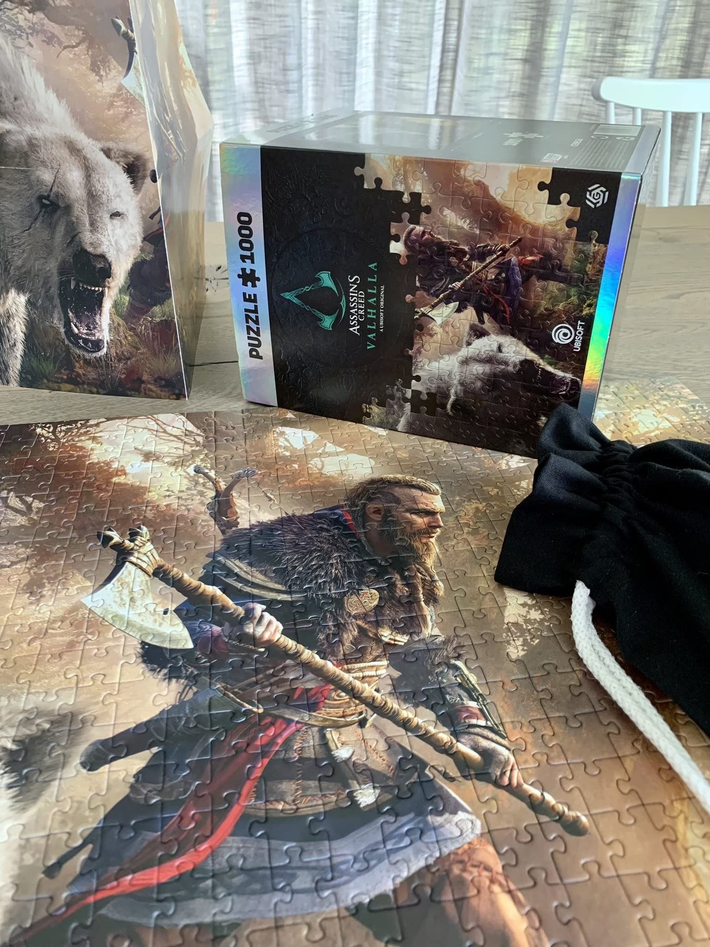 Good Loot: Assassin's Creed Valhalla (Eivor & Polar Bear) 1000pcs Puzzle s
