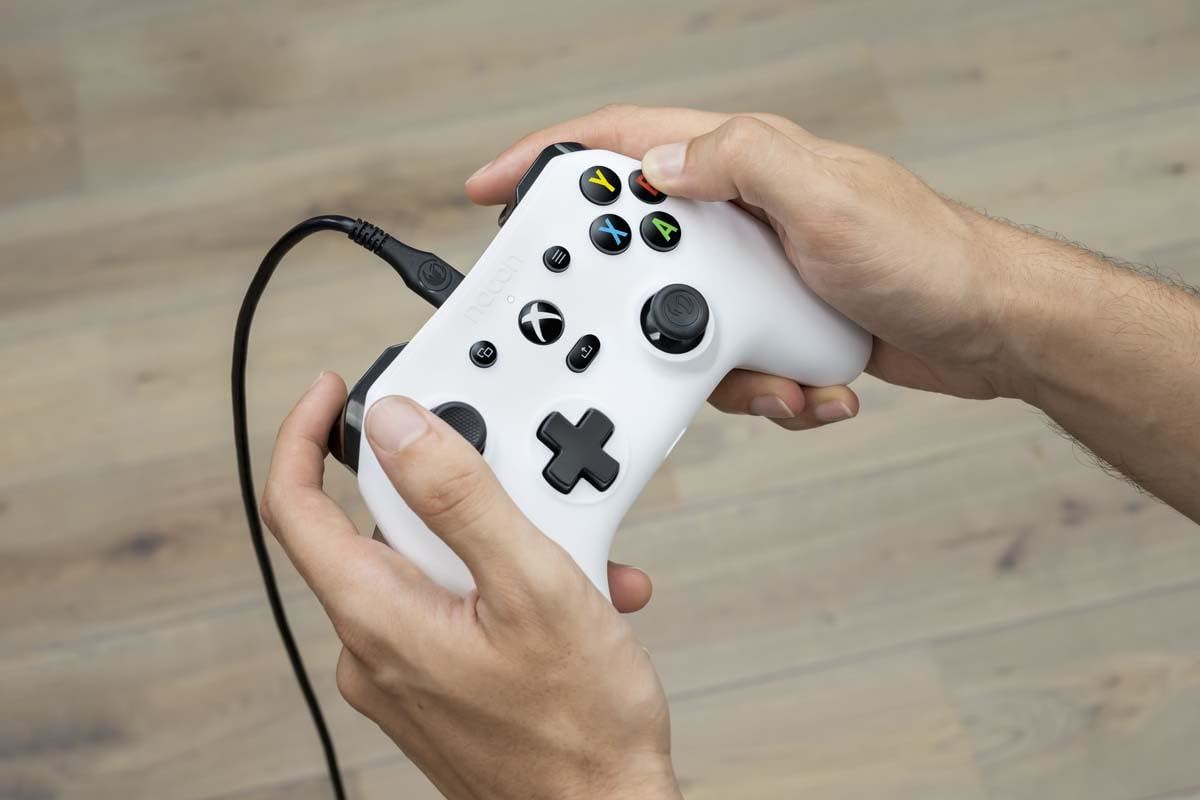 Evol-X Controller White Microsoft Xbox SX