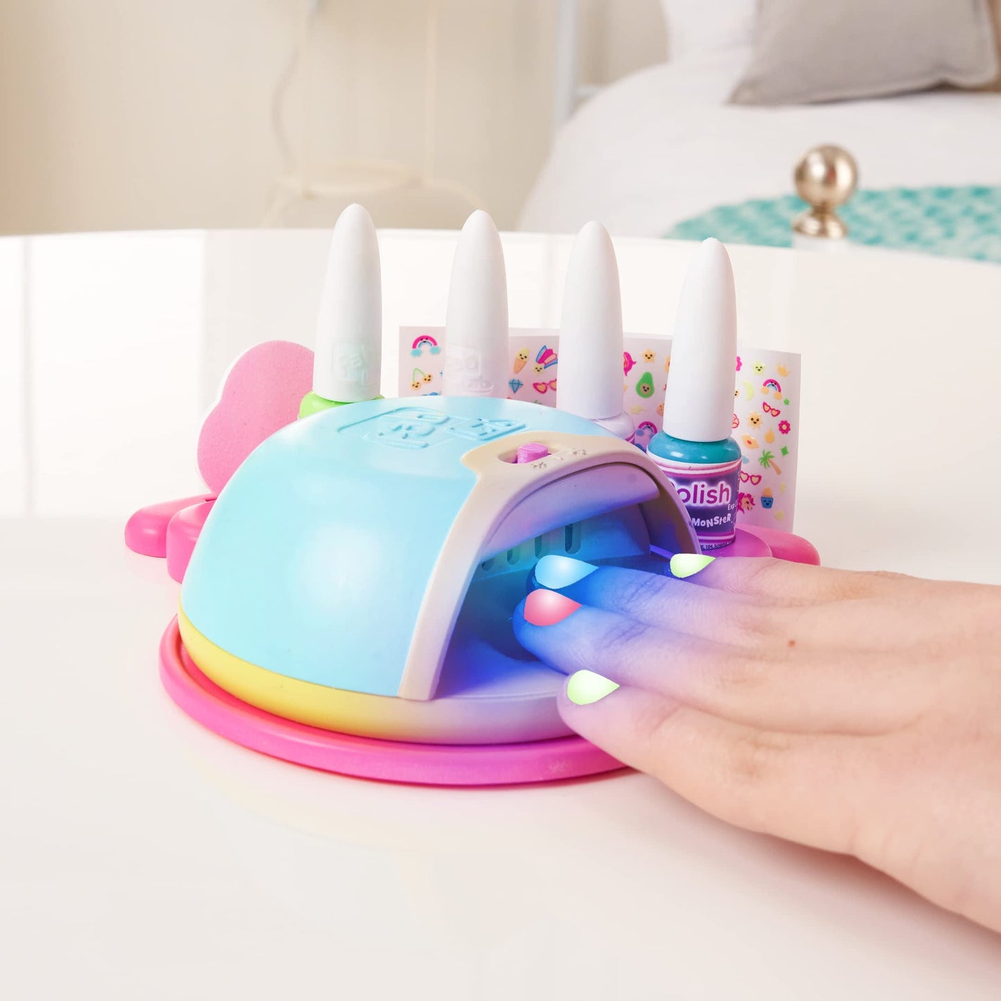 FabLab - Glam & Glow Nail Studio /Toys