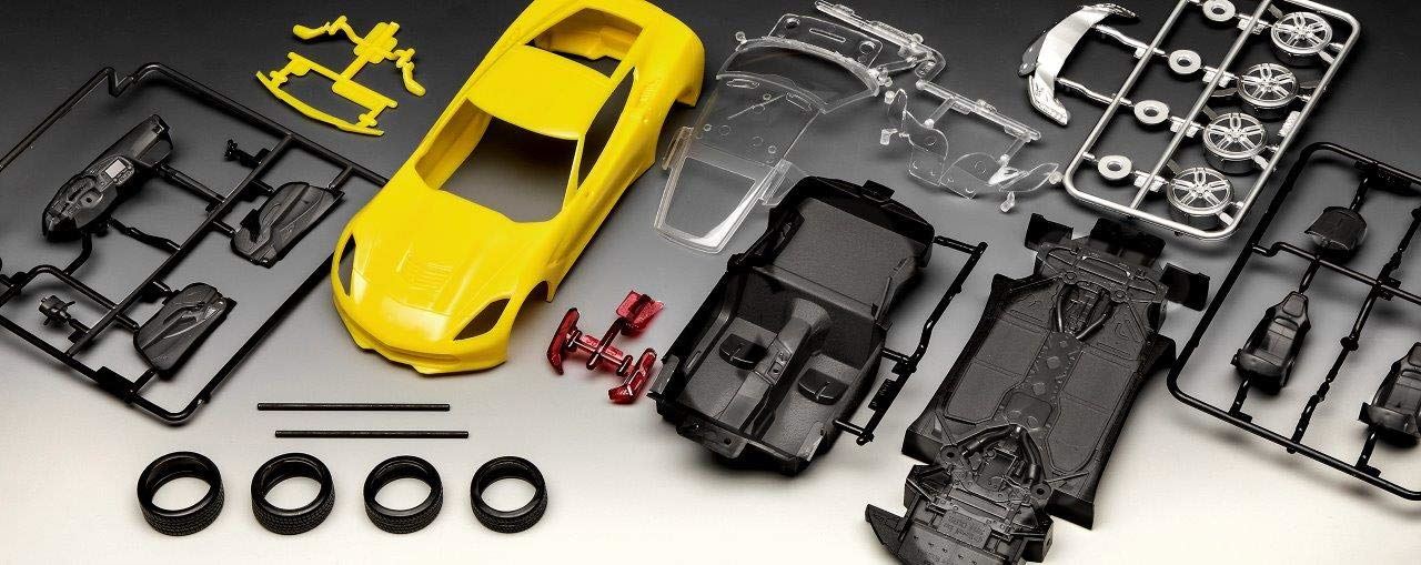Revell Model Kit 2014 Corvette Yellow 1:25 07  /Toys