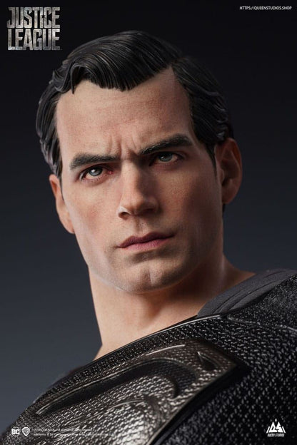 DC Comics Statue 1/3 Superman Black Suit Version Regular Edition80 cm