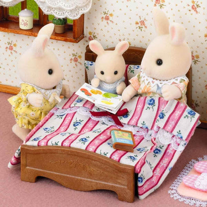Sylvanian Families - Semi-Double Bed /Toys